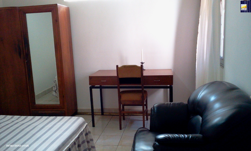 APPARTEMENT T3 MEUBLE A LOUER A ANKADIVATO Réf: LAM 201987 Miniature 2