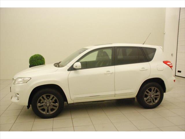 toyota RAV 4 - tamatave, madagascar