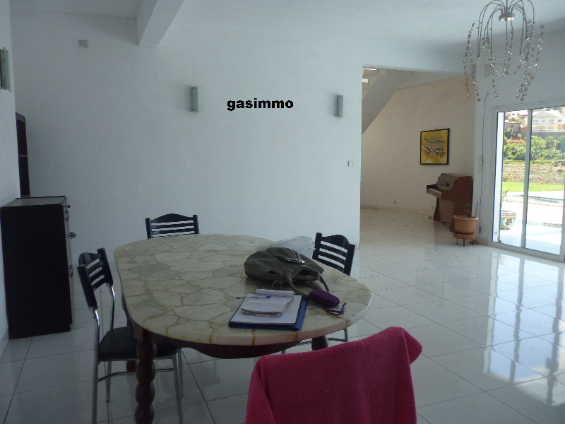 Ivandry-Ambodivoanjo : Location Villa semi-meublé -ML 461 Miniature 1