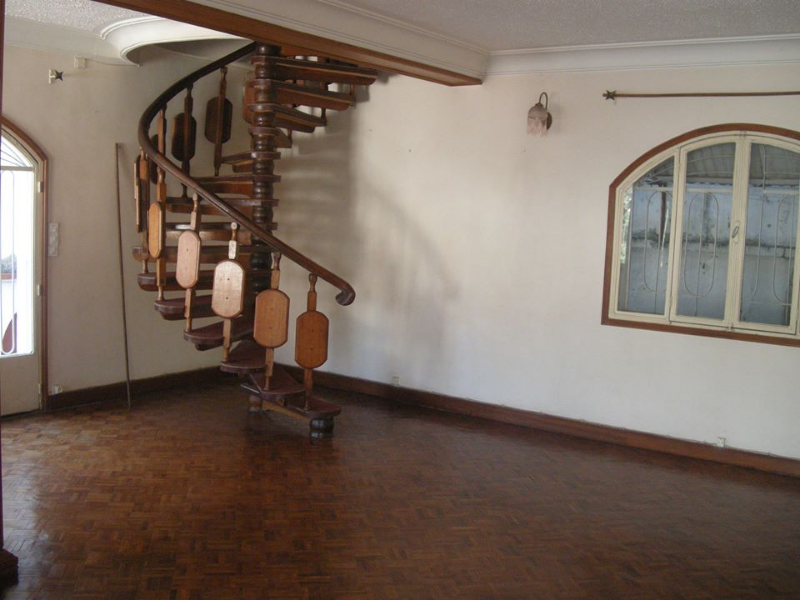 Ampasanimalo: Maison f4 à louer - Antananarivo, Madagascar