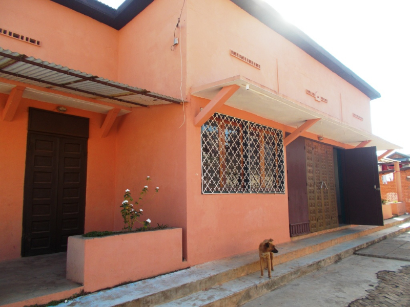 Ivanja Ambohitsoa: Villa F7 à louer Miniature 2