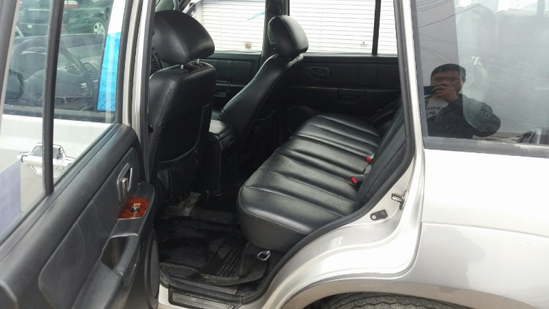Vend HYUNDAI TERRACAN 4X4 - EX 250 Miniature 3