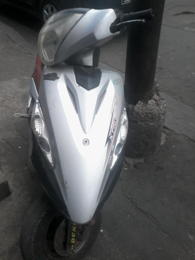 Scooter SYM R1z 125cc Miniature 1