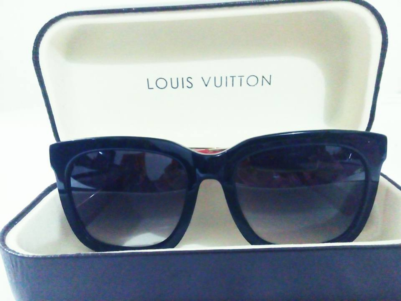 Shop sunglasses Mada Miniature 2