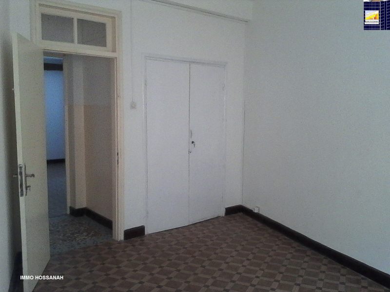 APPARTEMENT T3 CONFORT A LOUER A ANKADIFOTSY Réf:LA3093 Miniature 2