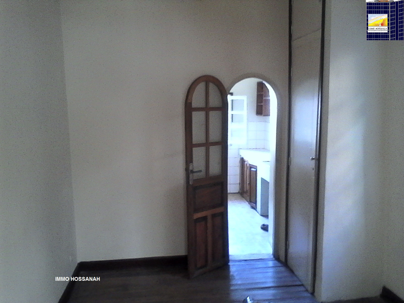 APPARTEMENT T3 A LOUER A MAHAMASINA Réf:LA 40423 Miniature 2