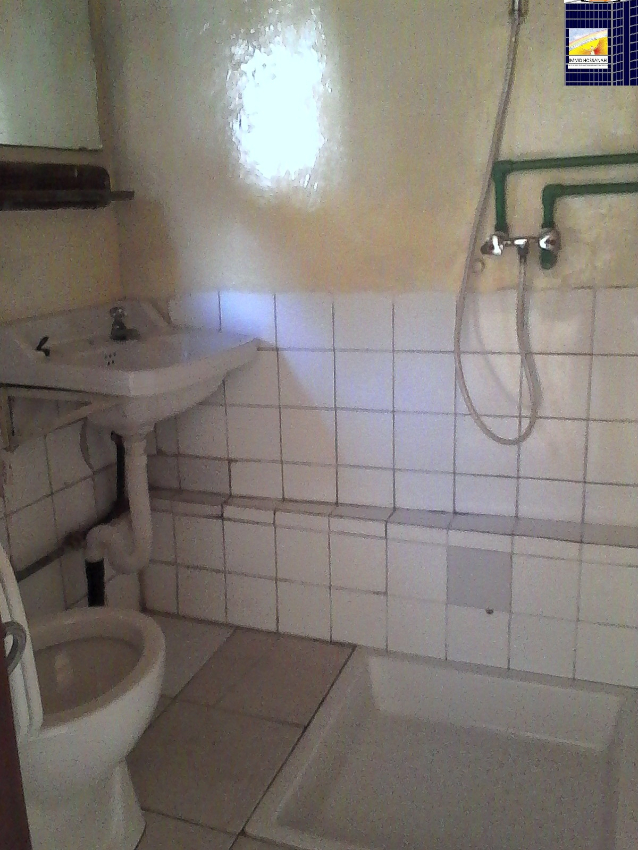 APPARTEMENT T3 A LOUER A MAHAMASINA Réf:LA 40423 Miniature 1