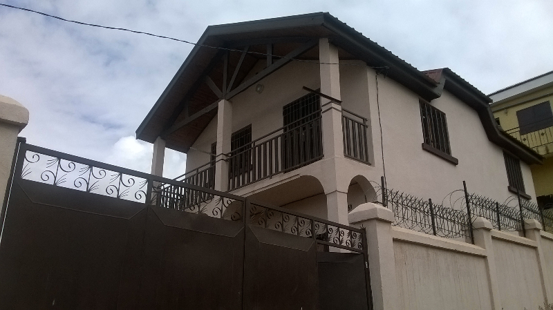 LOUER MAISON A ETAGE  - Antananarivo, Madagascar