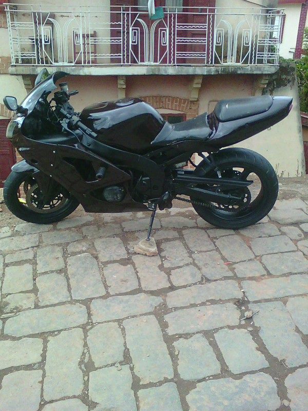 2 moto à vendre urgent Miniature 2