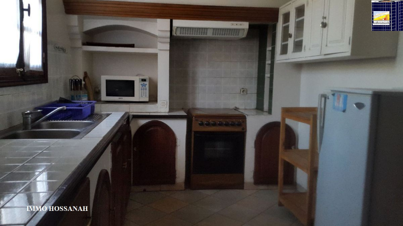 APPARTEMENT F4 CONFORT MEUBLE A LOUER A AMBONDRONA  Réf:LAM301459 Miniature 1