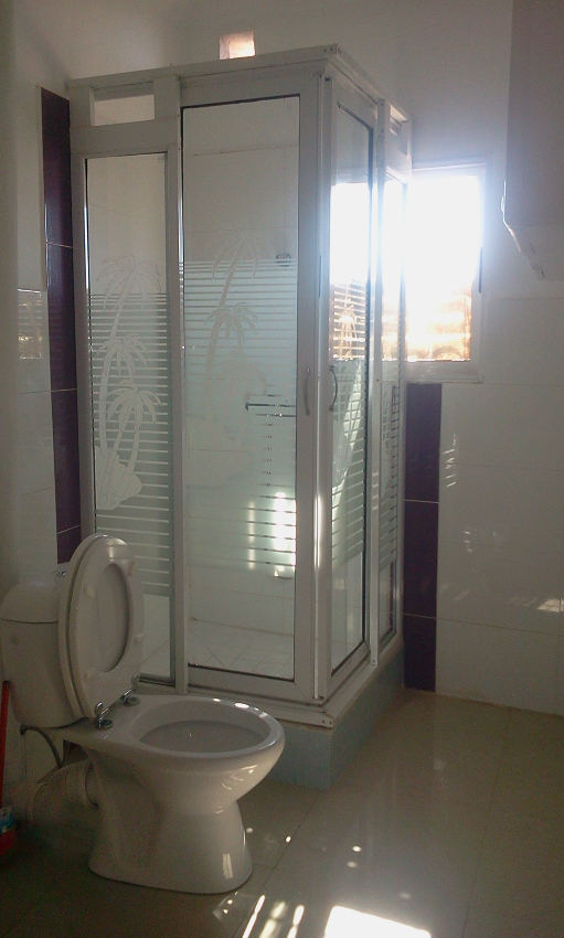APPARTEMENT T4 CONFORT  A LOUER A ANALAMAHINTSY Réf:LAM301078 Miniature 1