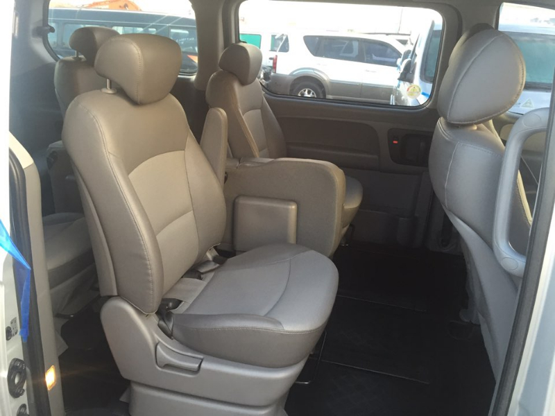 Vend HYUNDAI GRAND STAREX Miniature 2