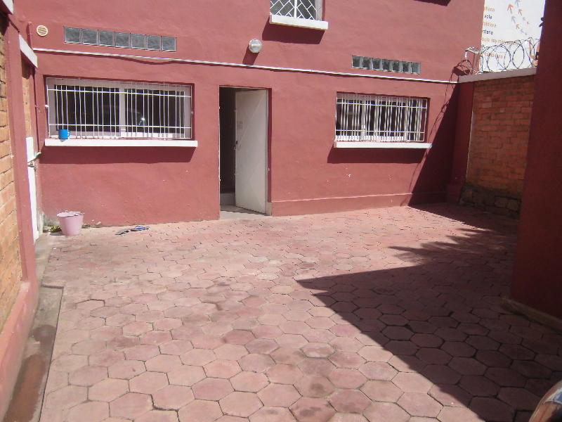 MAISON A LOUER A AMPEFILOHA ref#6836 - antananarivo, madagascar