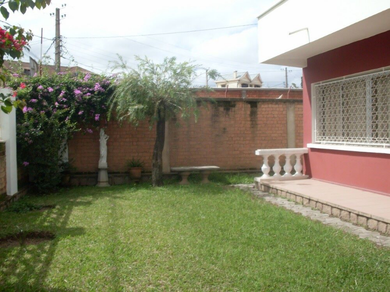 VILLA A USAGE MIXTE A LOUER A TSIMBAZAZA ref#6036 - antananarivo, madagascar