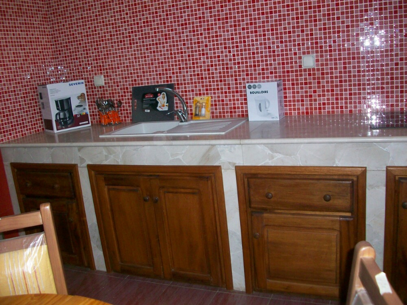 STUDIO MEUBLE A LOUER A ANALAKELY Miniature 2