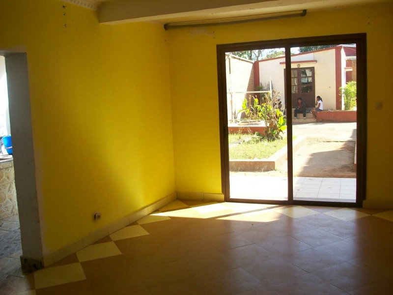 MAISON A VENDRE A IVATO ref#2253 Miniature 1