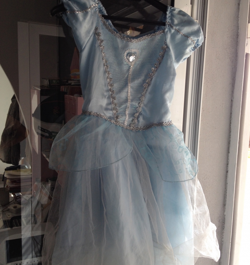 VENDS ROBES ENFANT Miniature 2