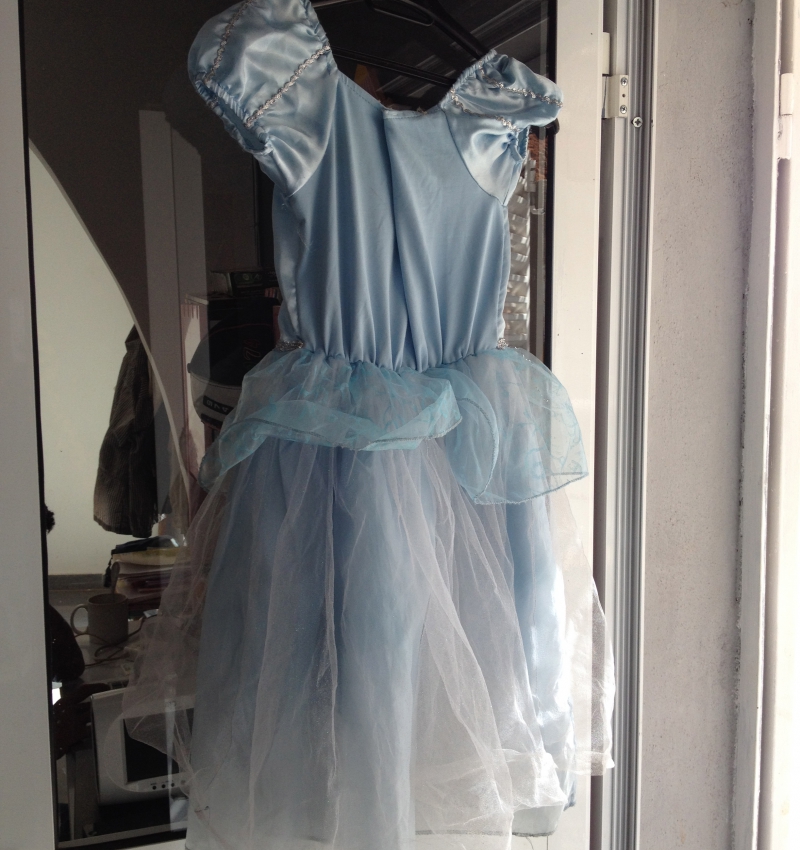 VENDS ROBES ENFANT Miniature 3