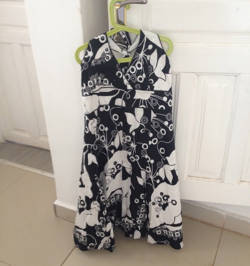 VENDS ROBES Miniature 1