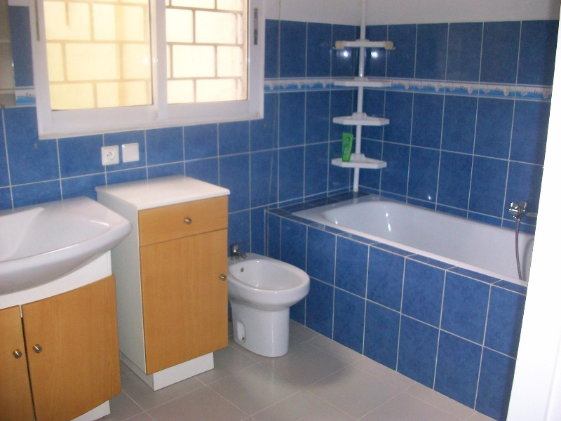 APPARTEMENT 5 PIECES A LOUER  A AMBODIMANGA BESARETY ref#50376 Miniature 3