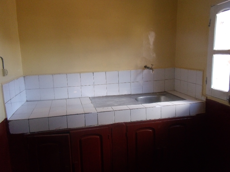 APPARTEMENT 3 PIECES EN BDR A LOUER A AMBOLIKADRINA ref#50325 Miniature 3