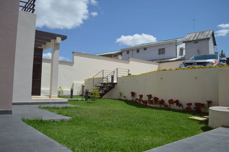 Iavoloha: Splendide villa à vendre  Miniature 1