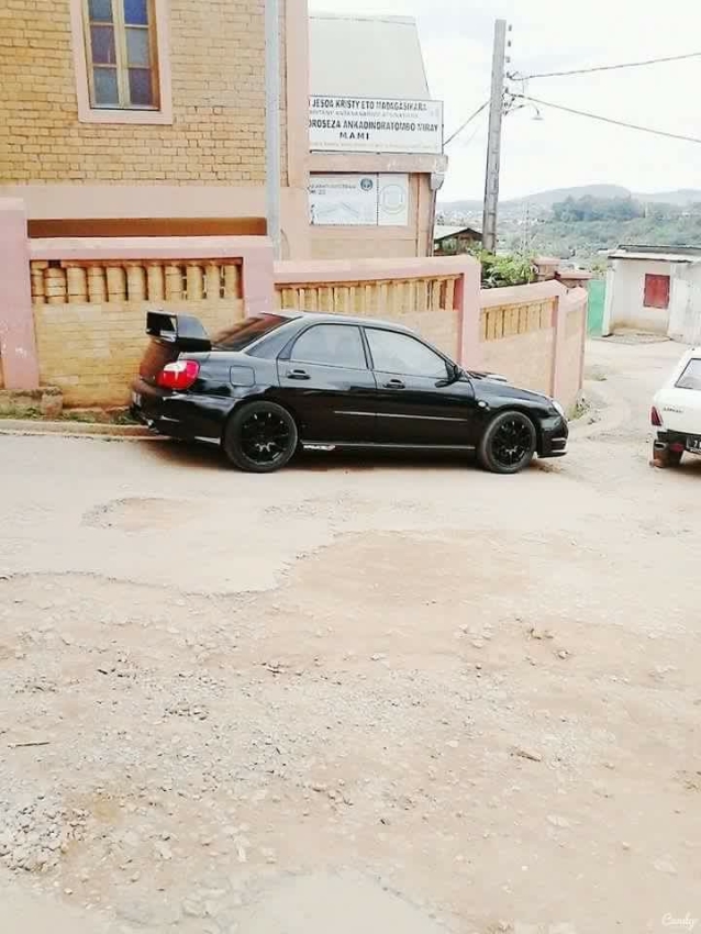 subaru impreza  Miniature 3