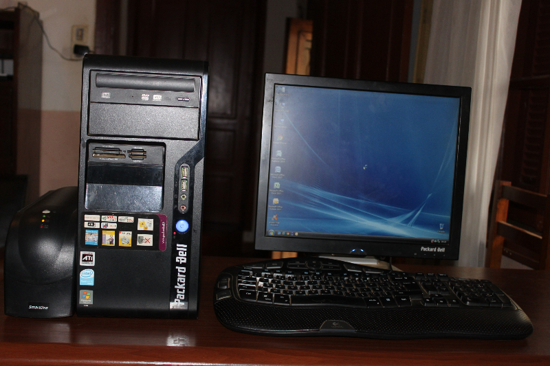 Vends PC de bureau vrai marque Image principale