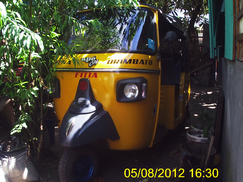 tuctuc piaggio a vendre Miniature 1