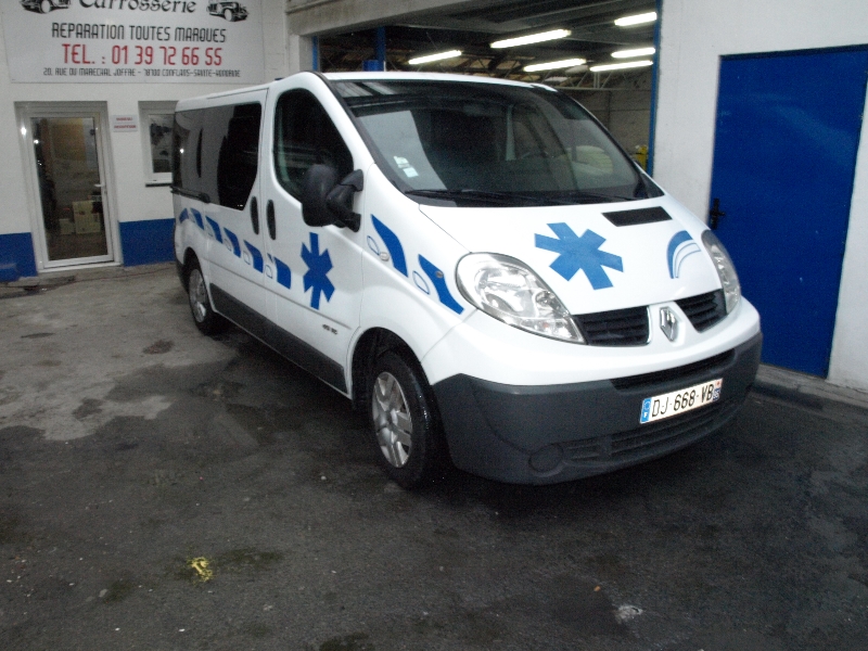 A VENDRE AMBULANCE -  antananarivo, madagascar