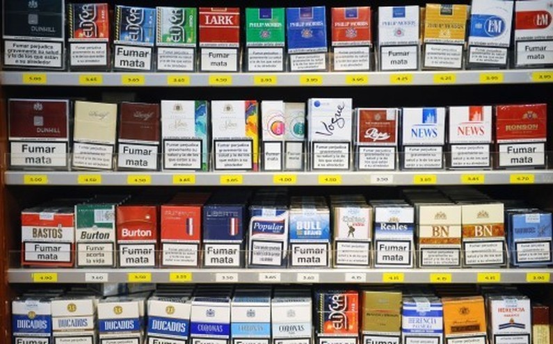 Prix promo de cartouches de cigarettes à (10€) - Rennes, France
