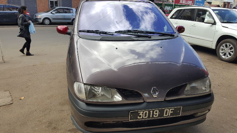 Voiture de location/Megane Miniature 1
