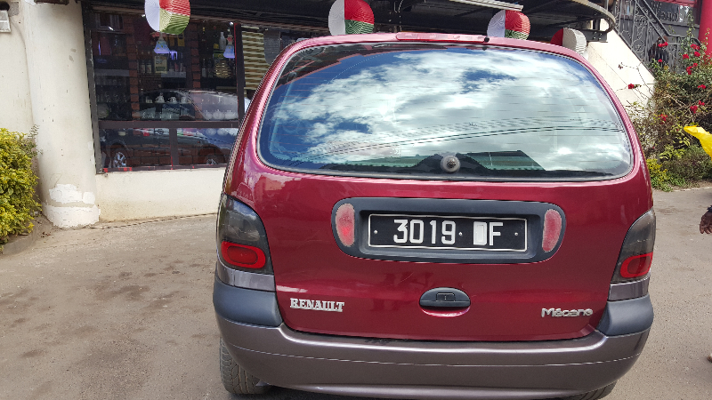 Voiture de location/Megane Miniature 2