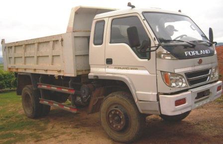A VENDRE CAMION BENNE 10T;7m3 - ANTANANARIVO, MADAGASCAR