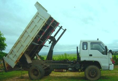 A VENDRE CAMION BENNE 10T;7m3 Miniature 1