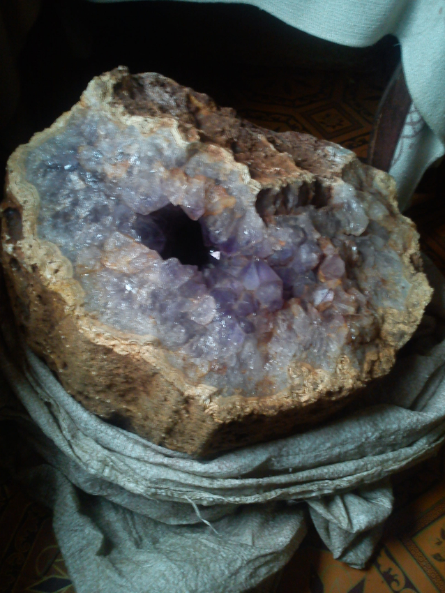 Améthyste bloc de 37 kg - antananarivo, madgascar
