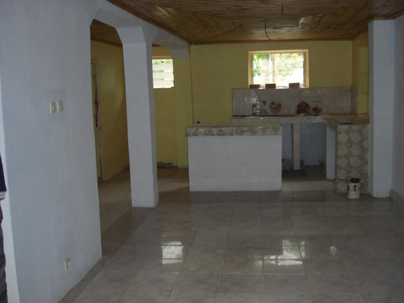 APPARTEMENT A LOUER A MANDROSEZA Ref#50533 Miniature 1