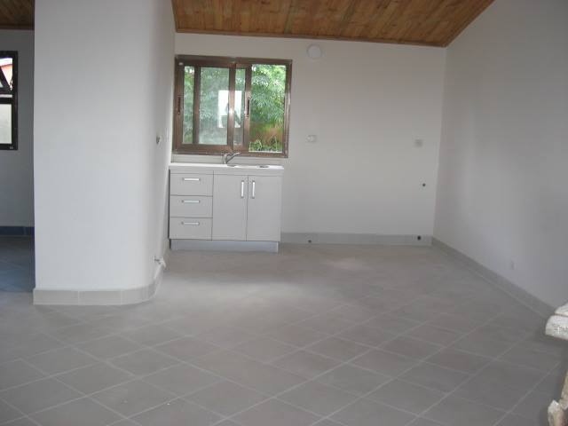 APPARTEMENTS A LOUER A AMPARIBE Ref#50534 - Antananarivo, MADAGASCAE
