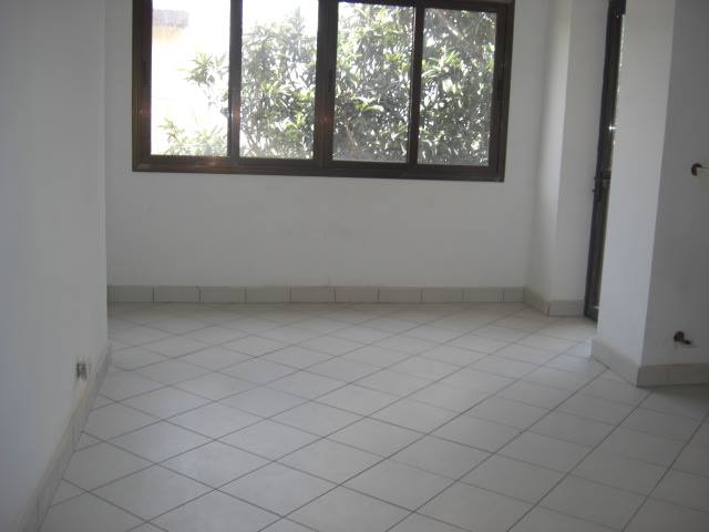 APPARTEMENTS A LOUER A AMPARIBE Ref#50534 Miniature 2