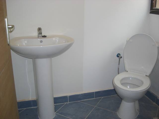 APPARTEMENTS A LOUER A AMPARIBE Ref#50534 Miniature 3