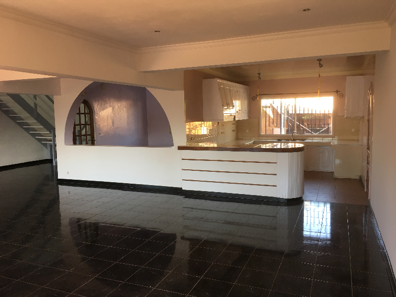 Location ou vente villa 3 chambres à Talatamaty (Amporompotsy) - Talatamaty, madagascar