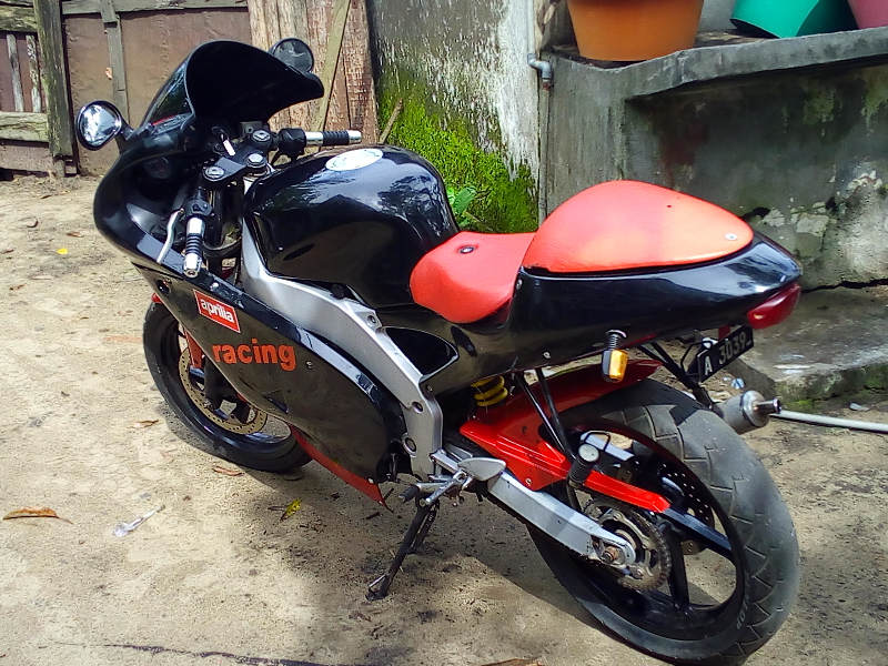 Aprilia RS 50 préparée compétition - Tamatave, Madagascar