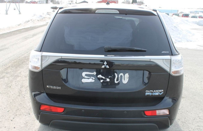 Mitsubishi Outlander 2014 Miniature 1