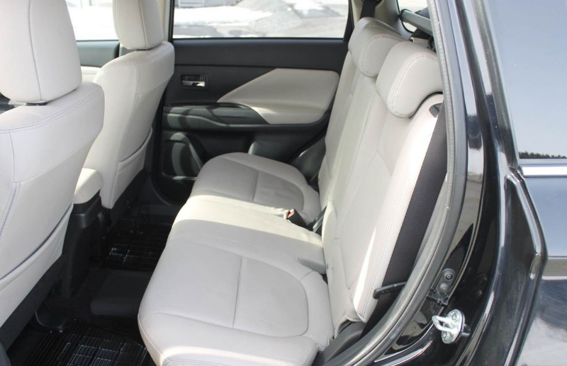 Mitsubishi Outlander 2014 Miniature 2