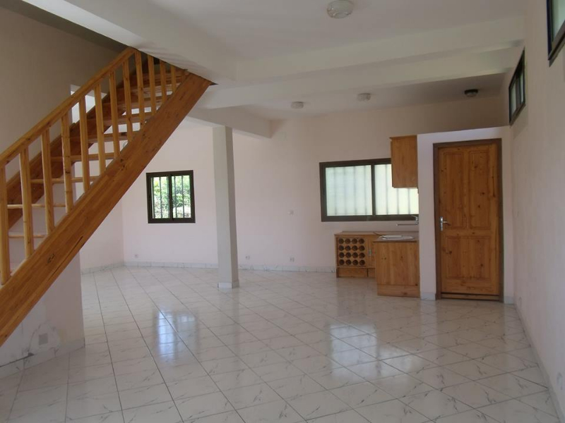 MAISON NEUVE A VENDRE A AMBOHIDRATRIMO Ref#3186 - Antananarivo, MADAGASCAR