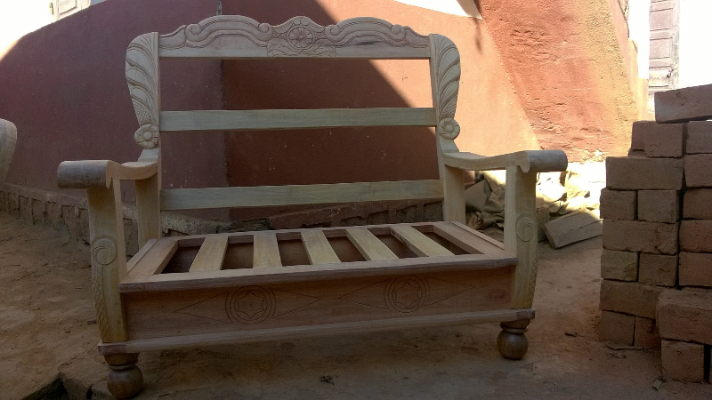 Salon en bois Miniature 2