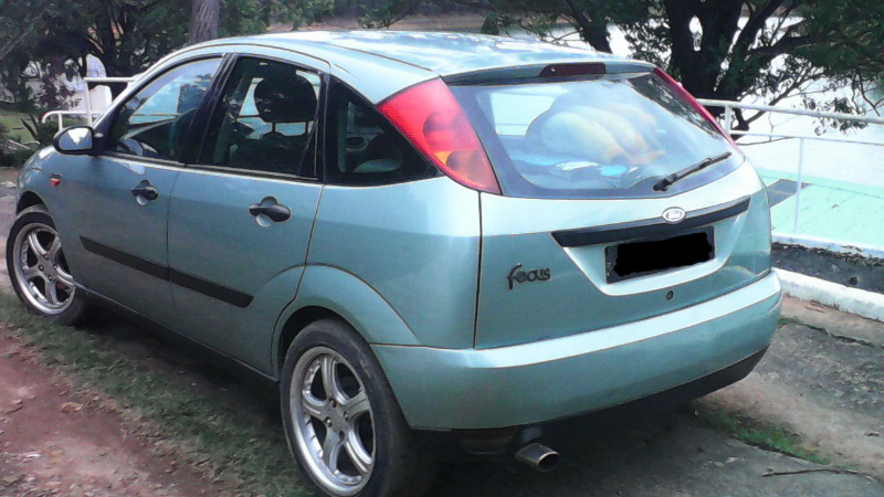 A louer Ford Focus Miniature 1