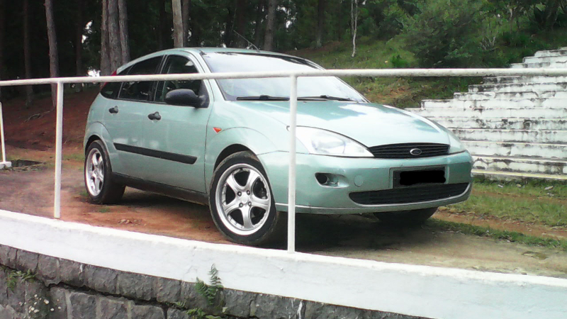 A louer Ford Focus Miniature 2