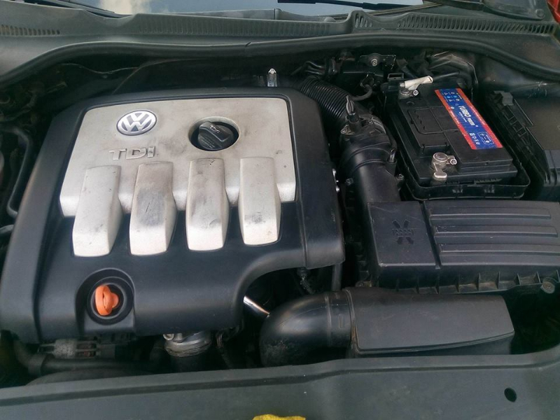 Vend Golf Type 5 TDI 2.0L Miniature 2