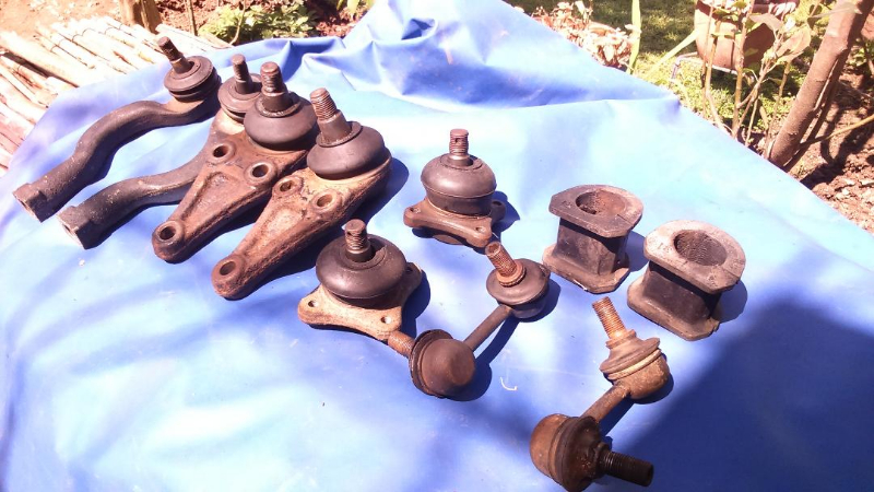 Vends à très bas  prix de liquidation diverses B.O. pièces détachées  Miniature 3